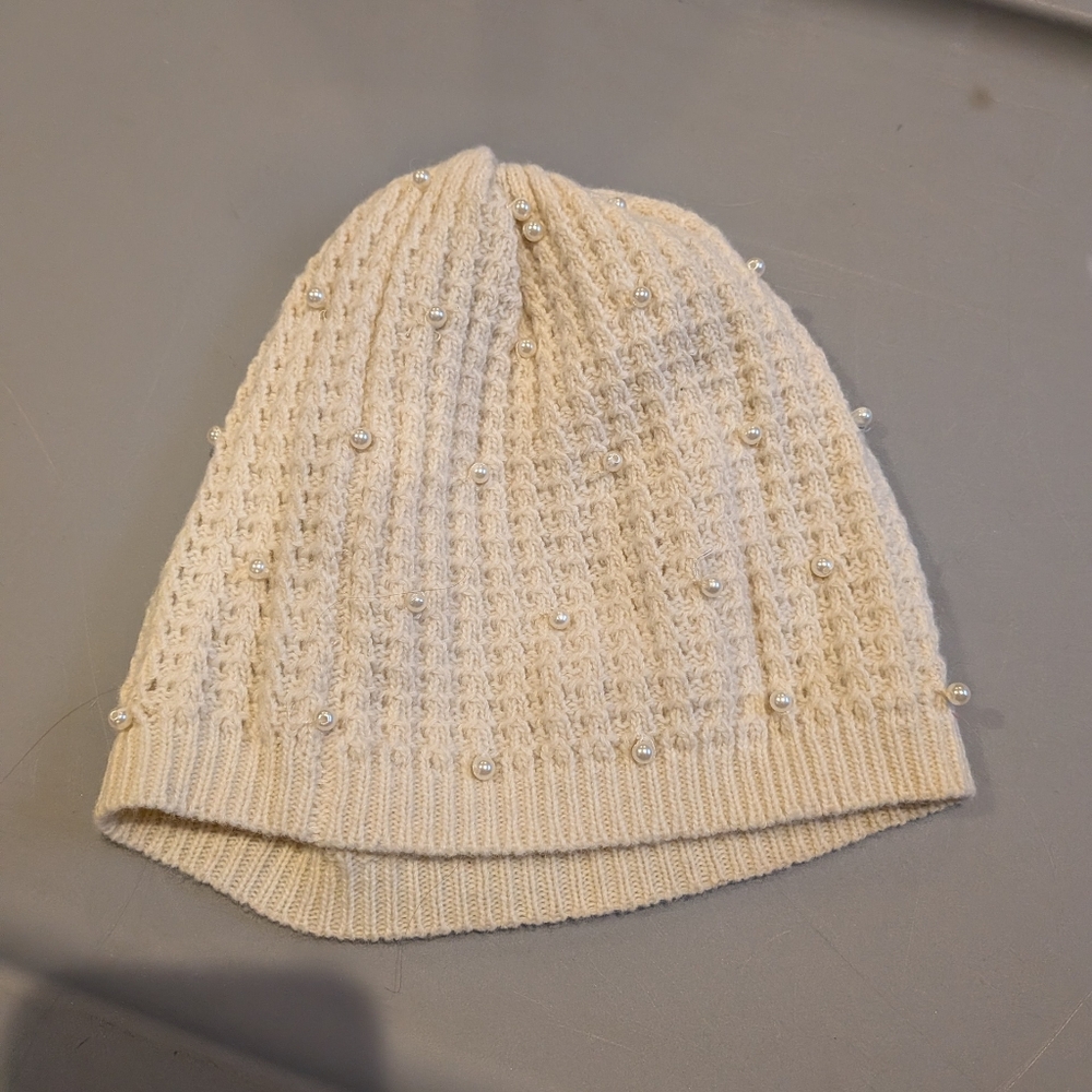 Coldwater Creek Wool Blend Pearl Cream Color Winter Hat Women's